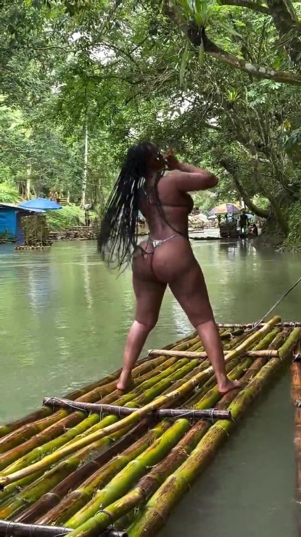 Carnival hot girls video 190308